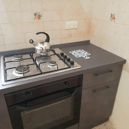 Blue-15 Maltese Townhouse San Ġiljan