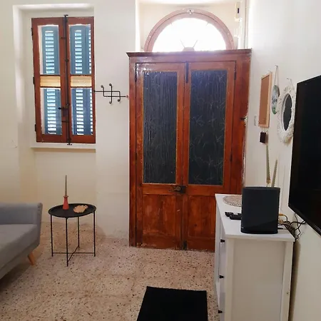 Blue-15 Maltese Townhouse